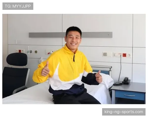 武磊半夜点外卖全是海鲜？这生活也太讲究了吧！